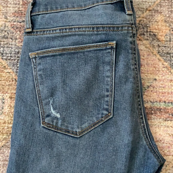 ⭐️Gap True Skinny Jeans - Size 27 - Like New ⭐️ - Picture 4 of 5